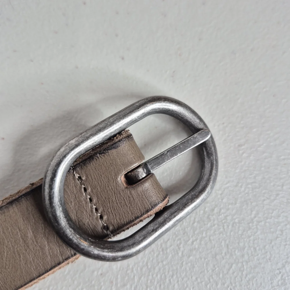 Amsterdam Heritage "Anisa" Skinny Leather Belt - Size S - Picture 8 of 16